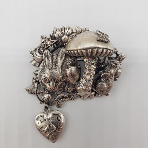 Kirks Folly Rabbit and Mushroom silver tone brooch - Picture 10 of 11